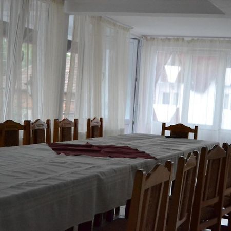 Pensiunea Iuliana Căpăţîneni-Ungureni 외부 사진
